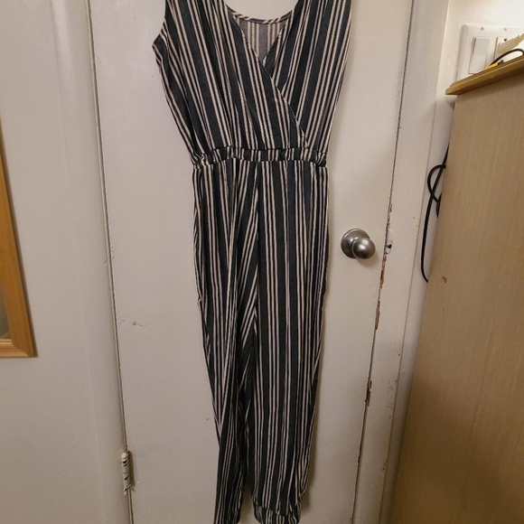 Jumper - Picture 2 of 5